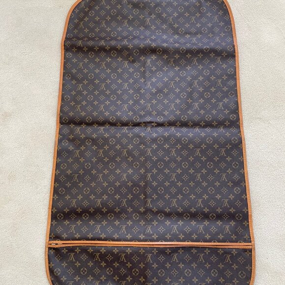 Louis Vuitton Monogram Garment Bag - Picture 10 of 10